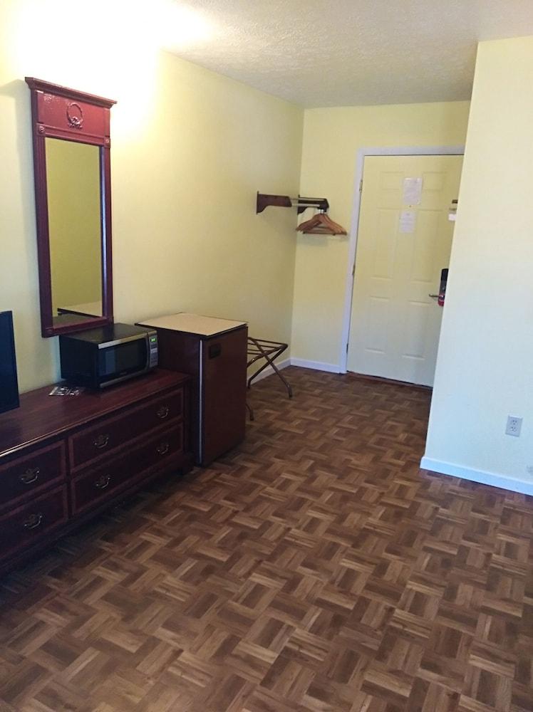 Econo Lodge Hornell Экстерьер фото