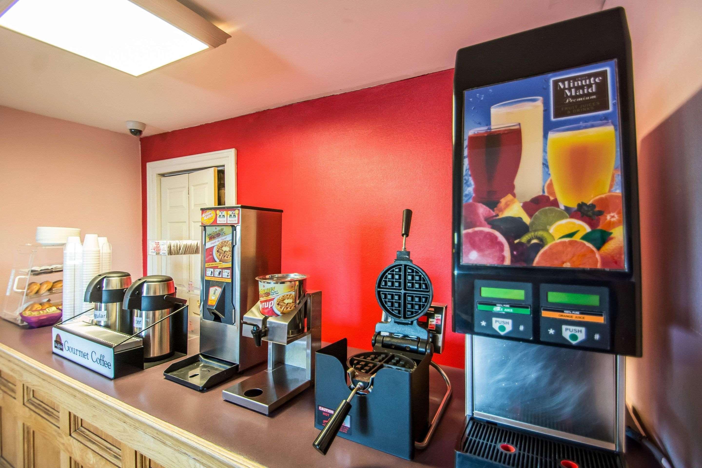 Econo Lodge Hornell Экстерьер фото