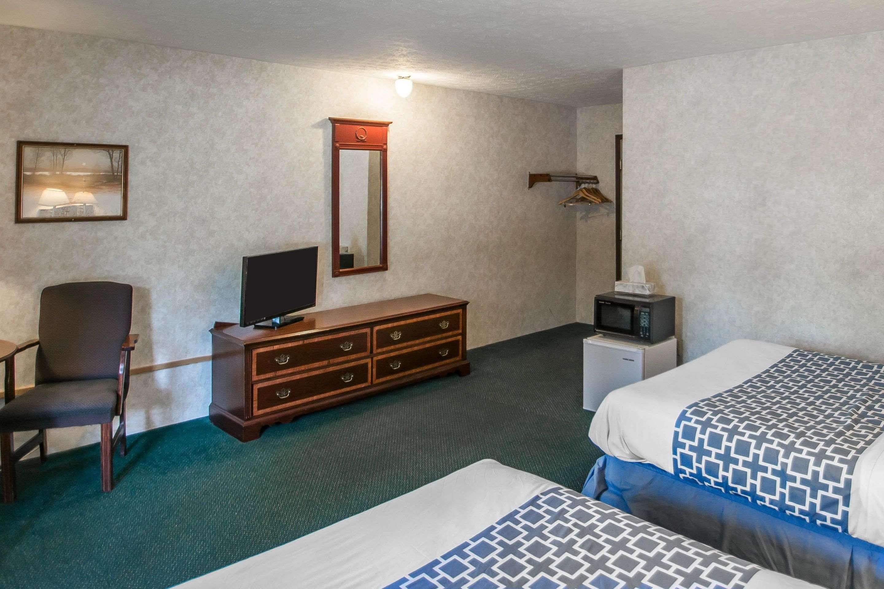 Econo Lodge Hornell Экстерьер фото