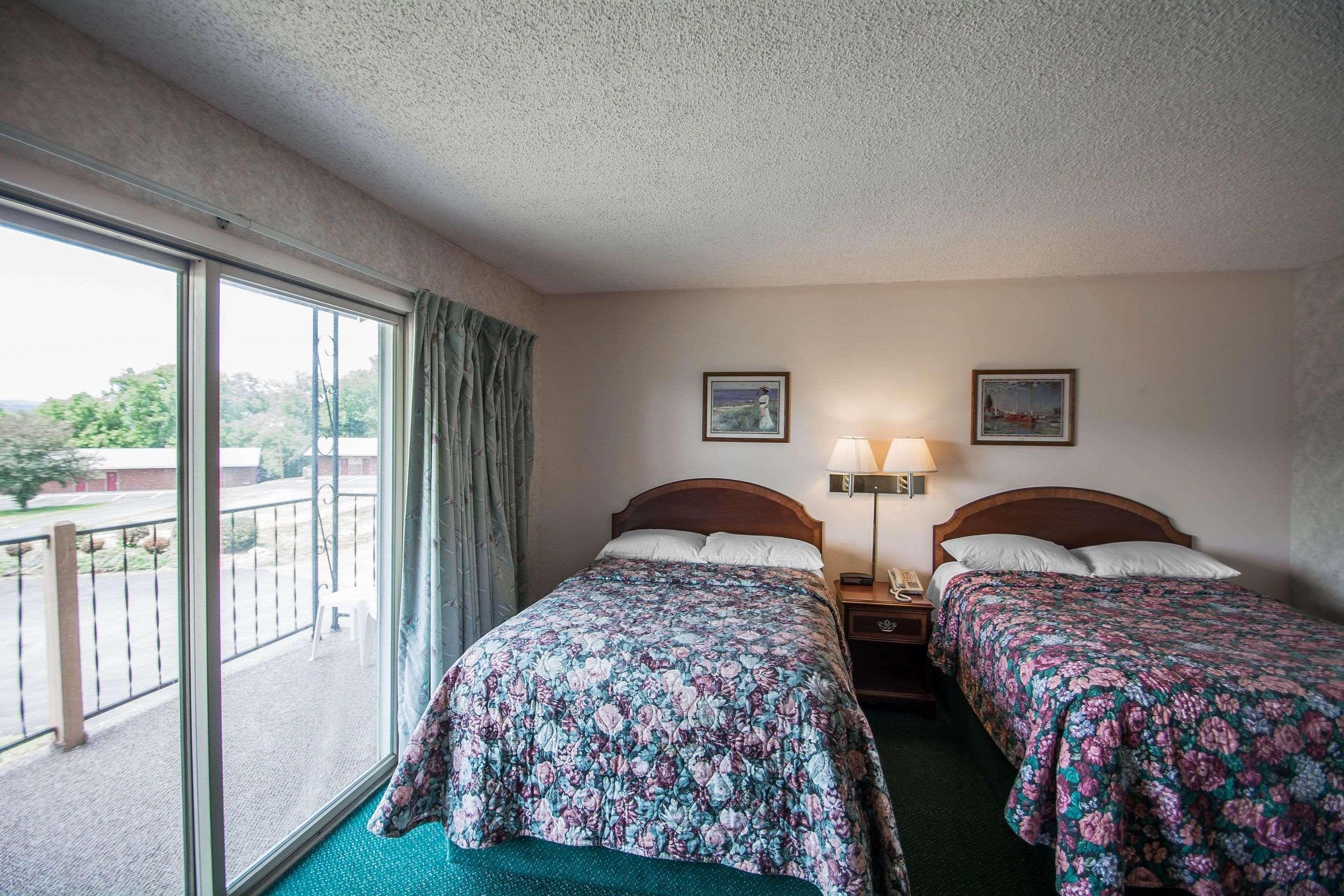 Econo Lodge Hornell Экстерьер фото