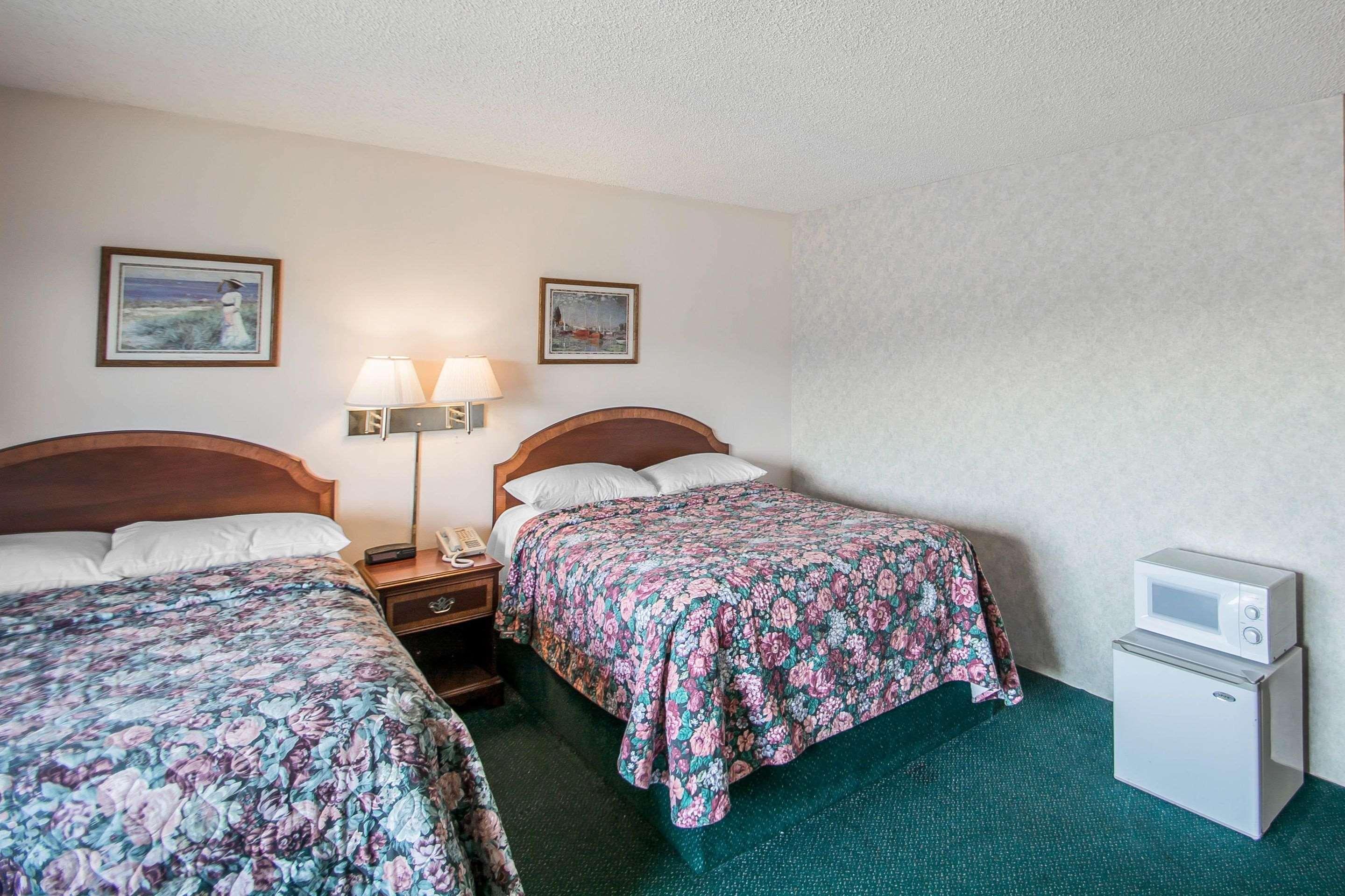 Econo Lodge Hornell Экстерьер фото